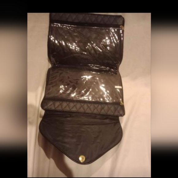 Adrian Arpel - Black quilted snap front Makeup/ toiletry bag with 2  clear inner - Picture 4 of 5